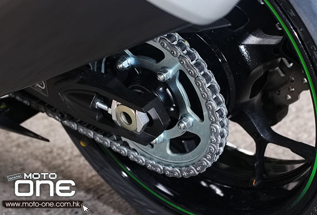 2013 KAWASAKI ZZR1400 alt=