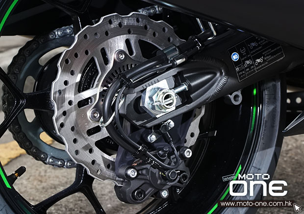 2013 KAWASAKI ZZR1400 alt=