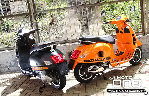 2013_Vespa_GTS_300ie_SuperSport