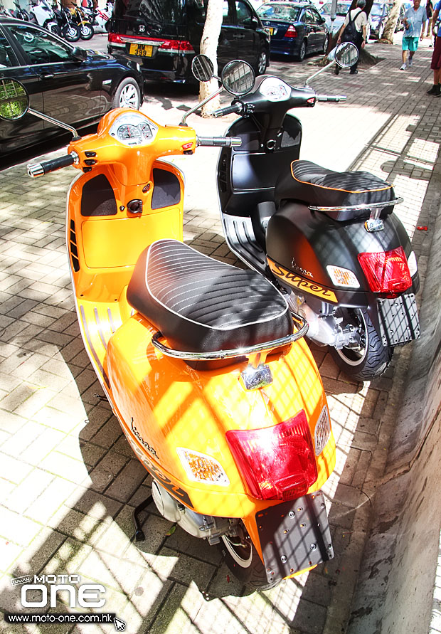 2013_Vespa_GTS_300ie_SuperSport