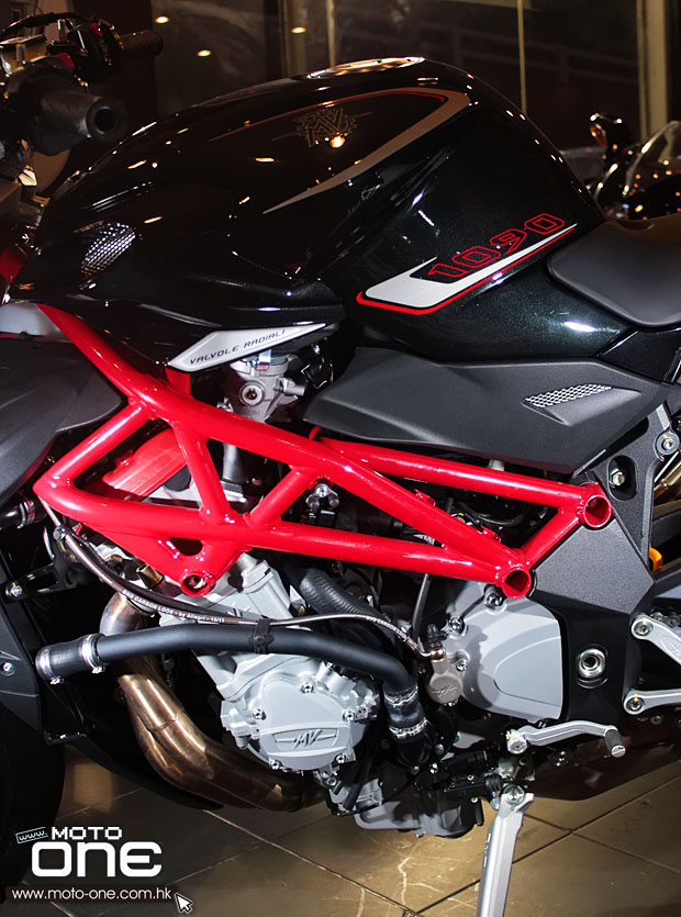 2013 mv agusta 1090r