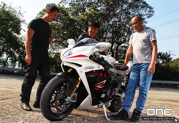 2013 mv agusta f4rr test