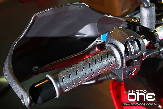 2014 Aprilia Caponord 1200 ABS TRAVEL PACK