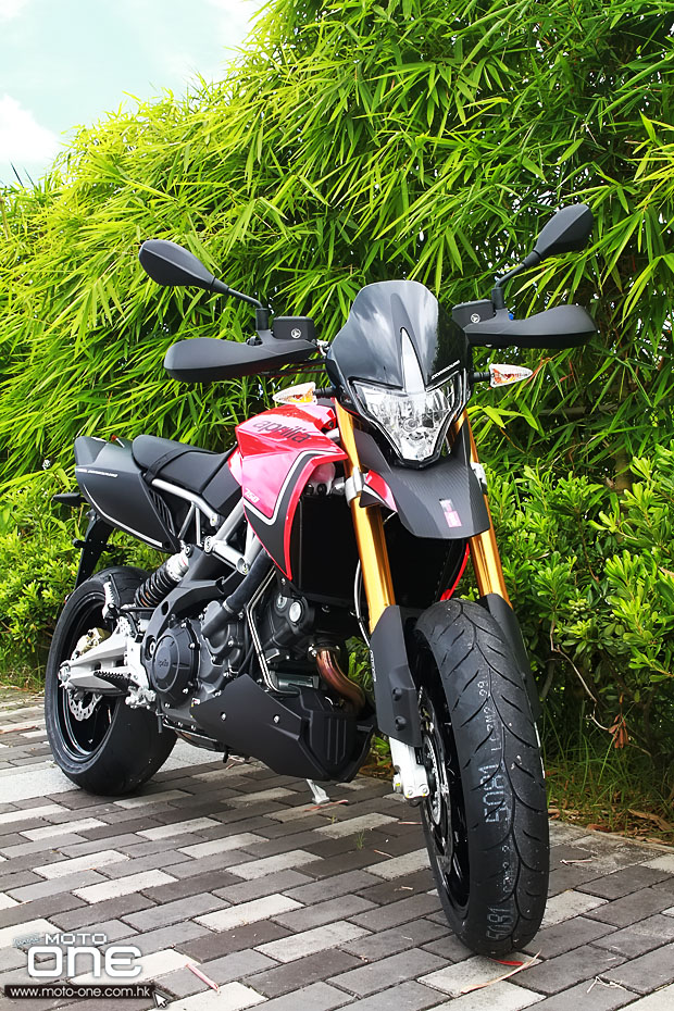 2014 Aprilia Dorsoduro 750 ABS