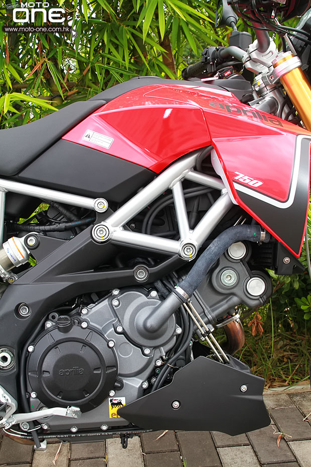 2014 Aprilia Dorsoduro 750 ABS