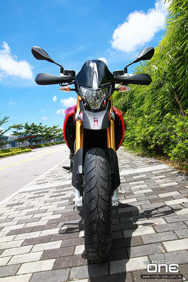 2014 Aprilia Dorsoduro 750 ABS