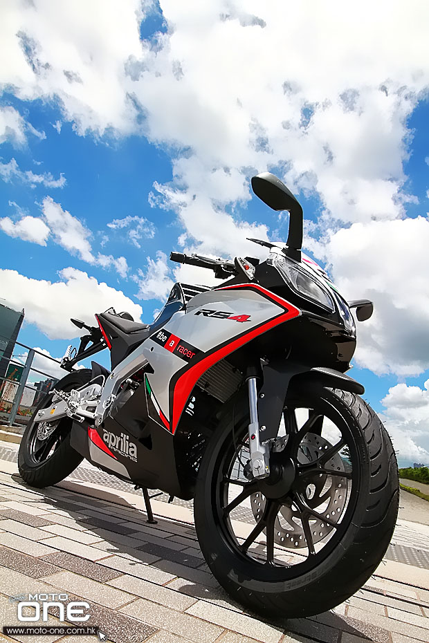 2014 Aprilia RS4 125 bearacer