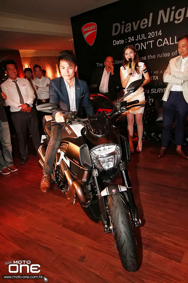 2014 DUCATI Diavel Night