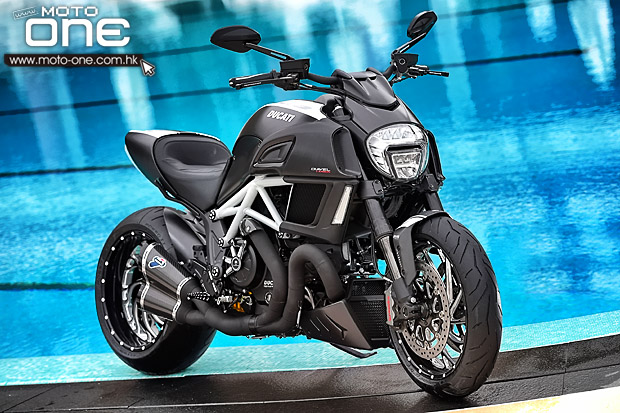 2014 Ducati DIAVEL international press test