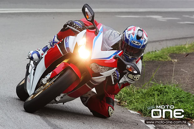 2014 HONDA CBR1000RR SP _& 1995 HONDA NSR250R SP