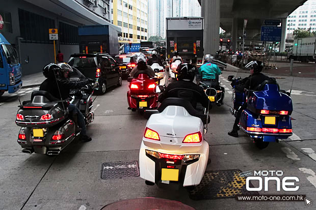 2014 HONDA GOLDWING 1800 F6B riding