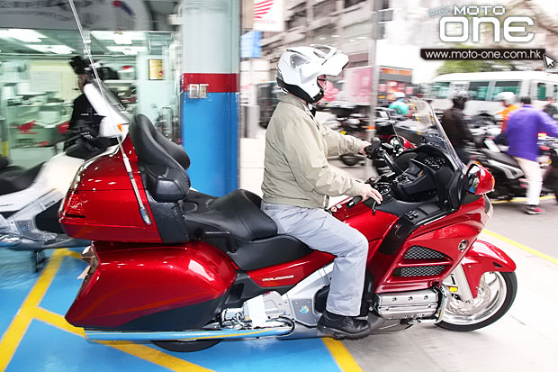 2014 HONDA GOLDWING 1800 F6B riding