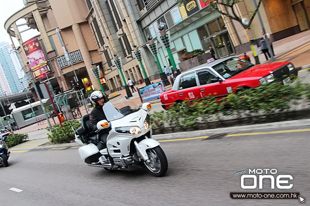 2014 HONDA GOLDWING 1800 F6B riding