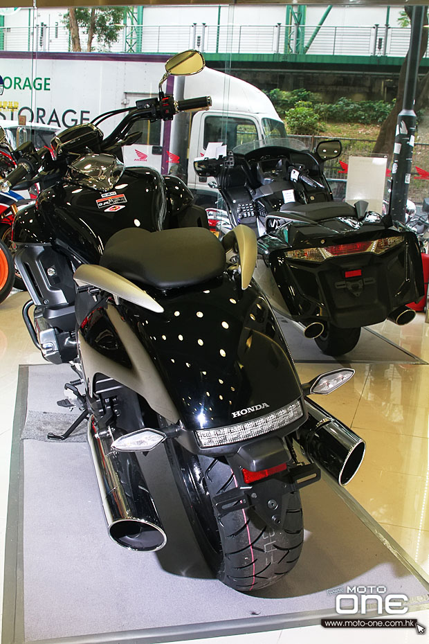 2014 HONDA GOLD WING F6C