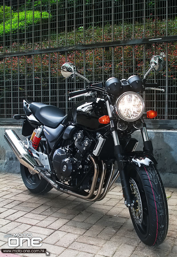 2014 Honda CB400SF VTEC Revo