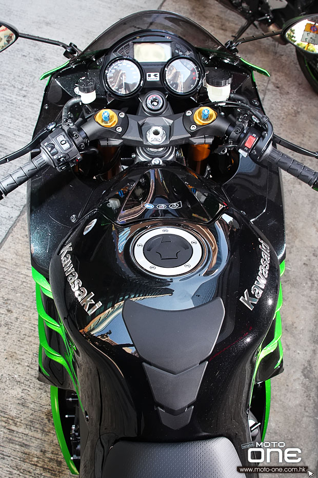 2014 KAWASAKI ZZR1400 OHLINS