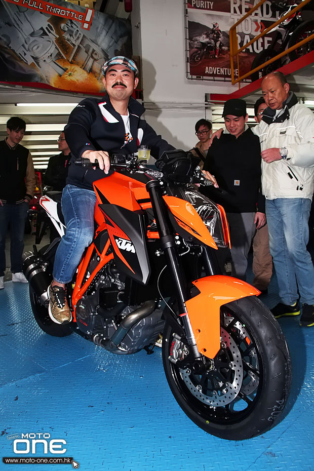2014 KTM 1290 SUPERDUKE R