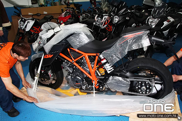 2014 KTM 1290 SUPERDUKE R