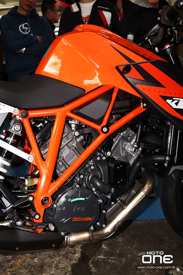 2014 KTM 1290 SUPERDUKE R
