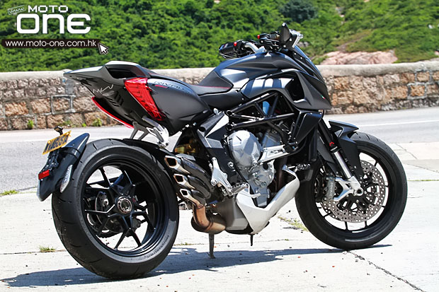 2014 MV AGUSTA RIVALE 800 test