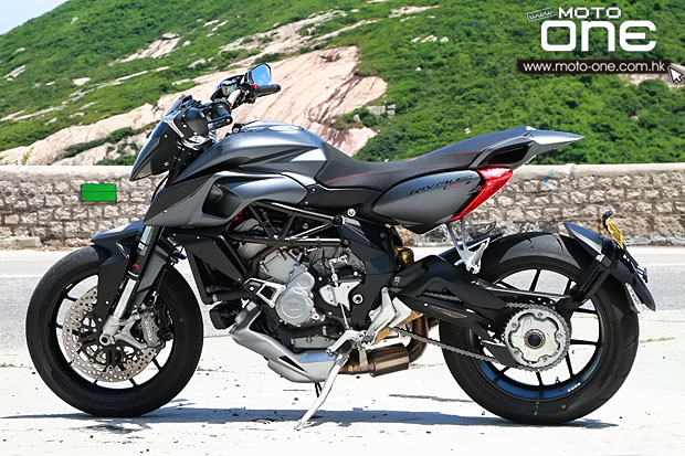 2014 MV AGUSTA RIVALE 800 test