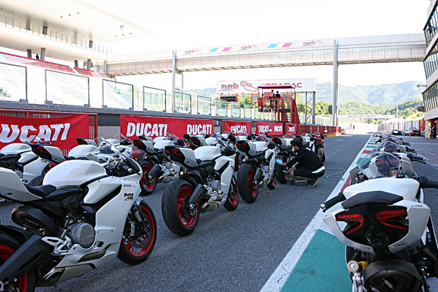 2014 Simon Kwan Ducati Master Racing Course