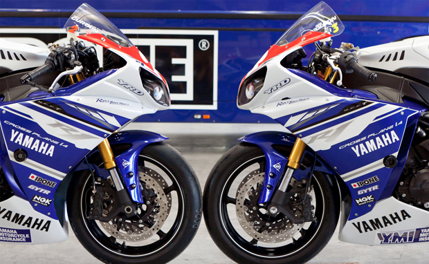 2014 YAMAHA YZF-R1 factory racing team