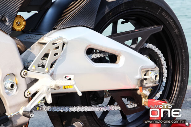 2014 aprilia rsv4 factory ABS & rsv4r ABS