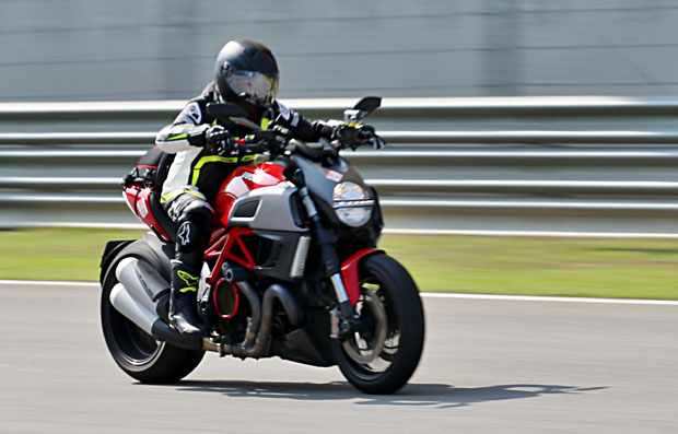 2014 ducati track day