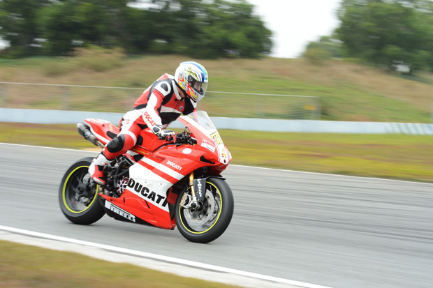 2014 ducati track day