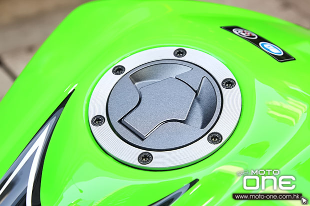 2014_kawasaki_ninja_300_sp