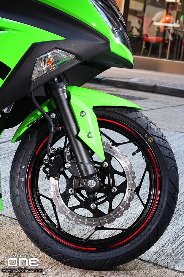 2014_kawasaki_ninja_300_sp