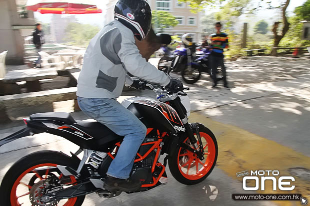 2014 ktm duke 390 abs test day