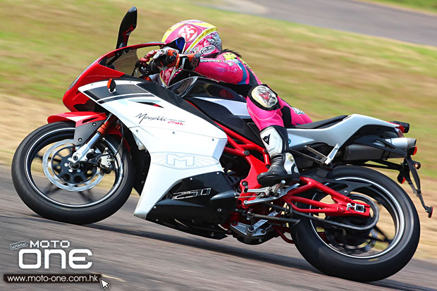 2014 megelli 250r 250s test moto-one.com.hk