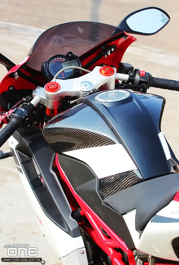 2014 megelli 250r 250s test moto-one.com.hk