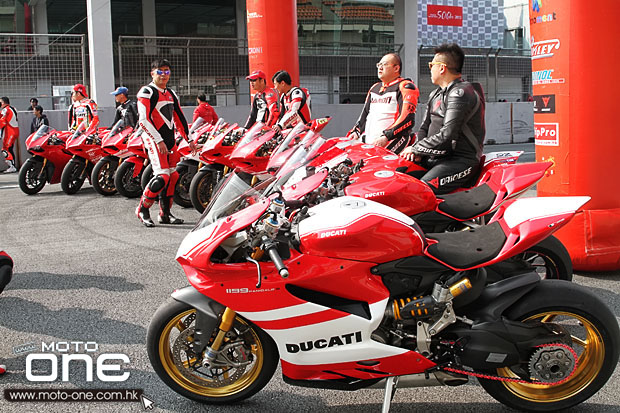 2014 motard tech zic track day moto-one.com.hk