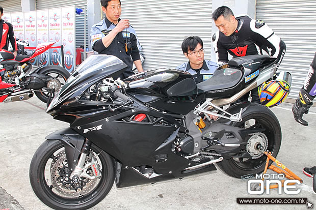 2014 motard tech zic track day moto-one.com.hk