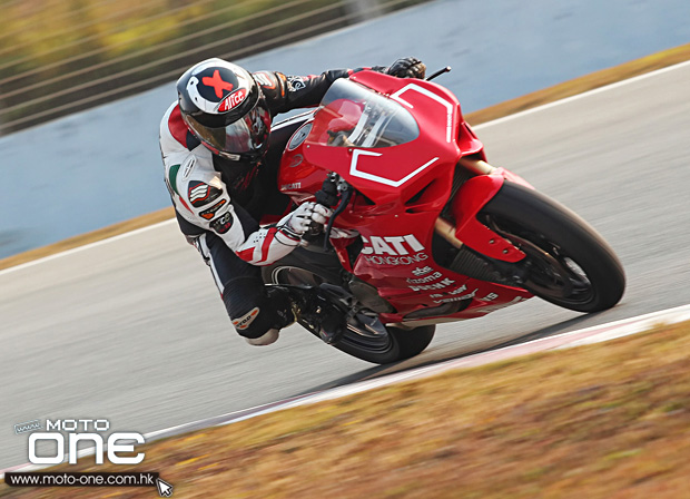 2014 motard tech zic track day moto-one.com.hk