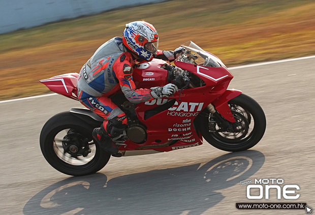 2014 motard tech zic track day moto-one.com.hk