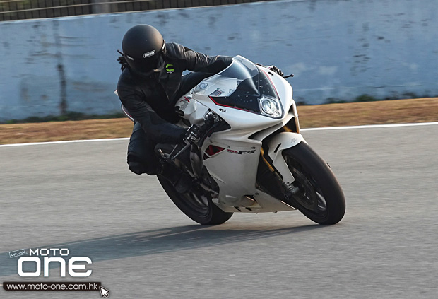 2014 motard tech zic track day moto-one.com.hk