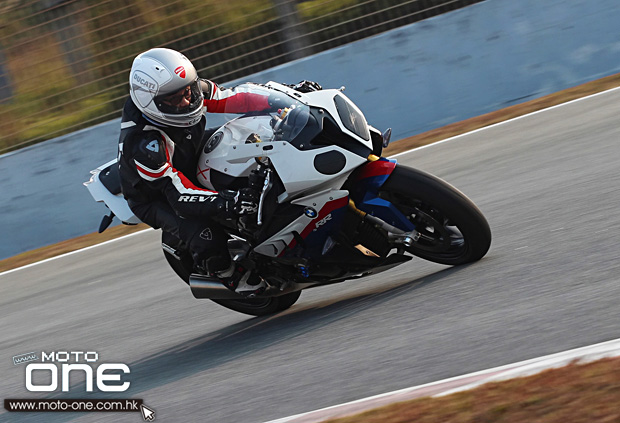 2014 motard tech zic track day moto-one.com.hk