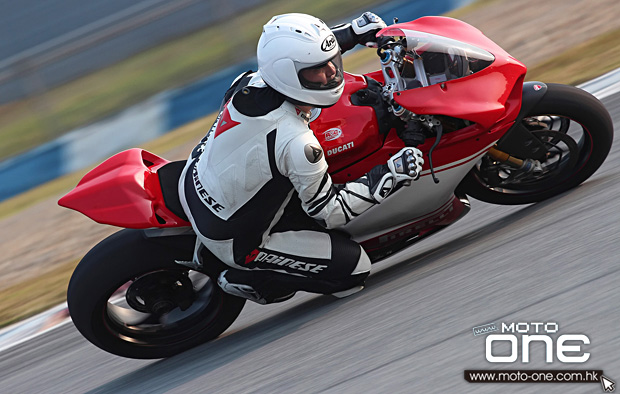 2014 motard tech zic track day moto-one.com.hk