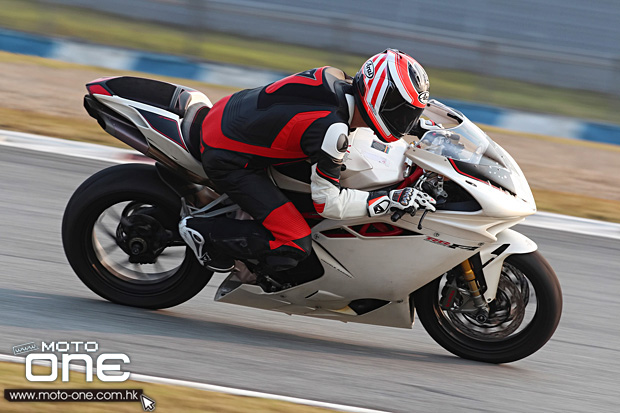 2014 motard tech zic track day moto-one.com.hk