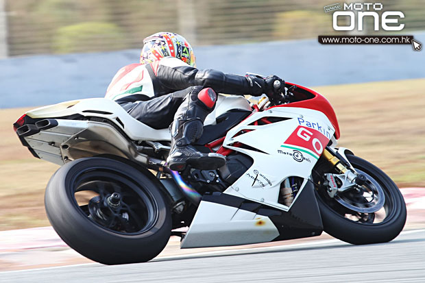 2014 motard tech zic track day moto-one.com.hk