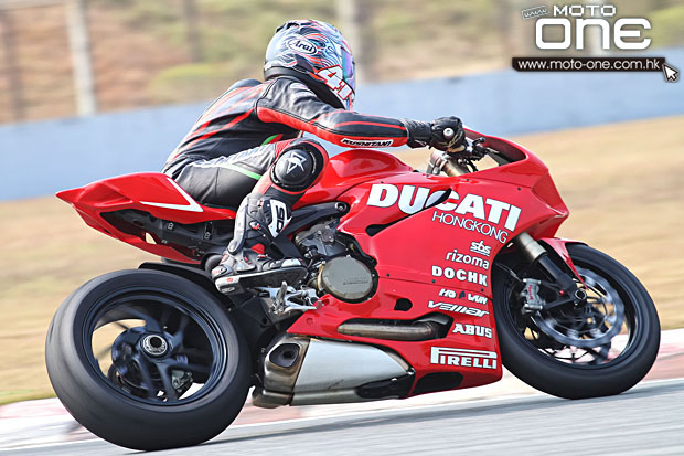 2014 motard tech zic track day moto-one.com.hk