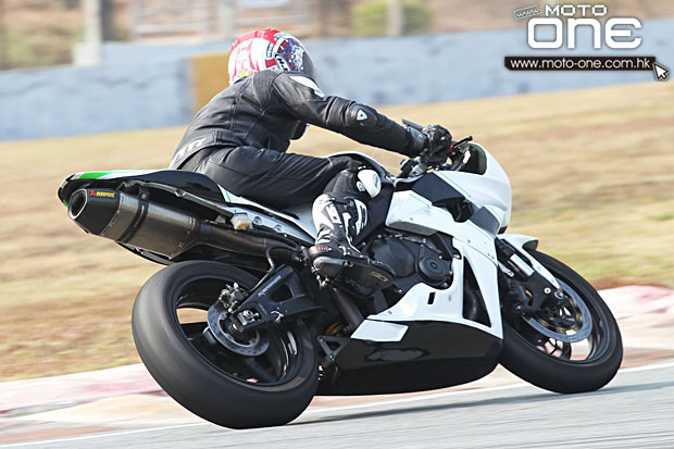 2014 motard tech zic track day moto-one.com.hk