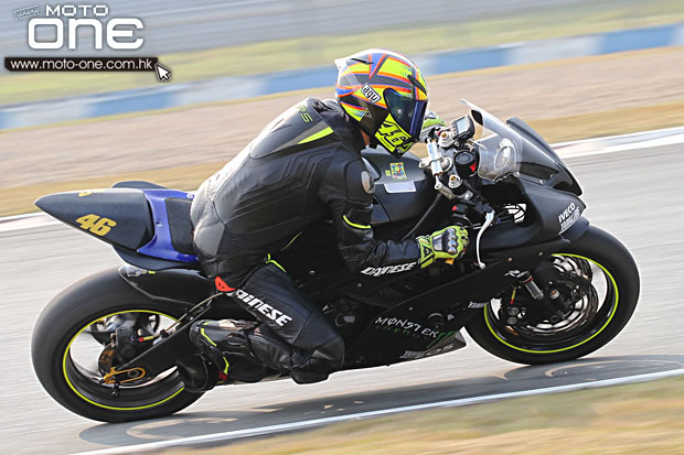 2014 motard tech zic track day moto-one.com.hk