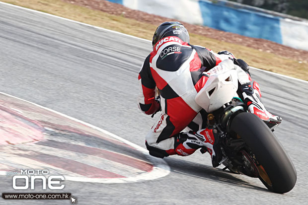 2014 motard tech zic track day moto-one.com.hk