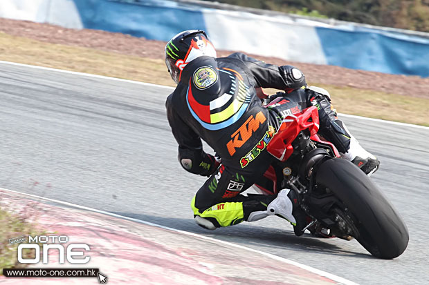 2014 motard tech zic track day moto-one.com.hk