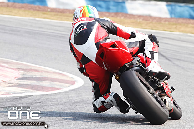 2014 motard tech zic track day moto-one.com.hk